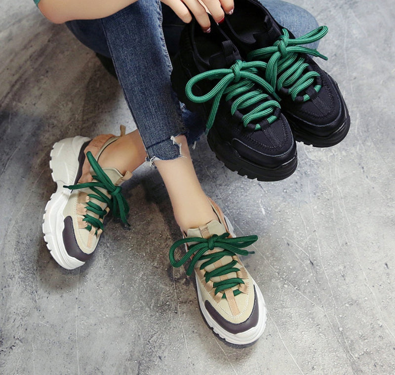 Casual canvas shoes